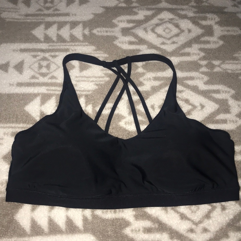 Women’s under armour sports bra